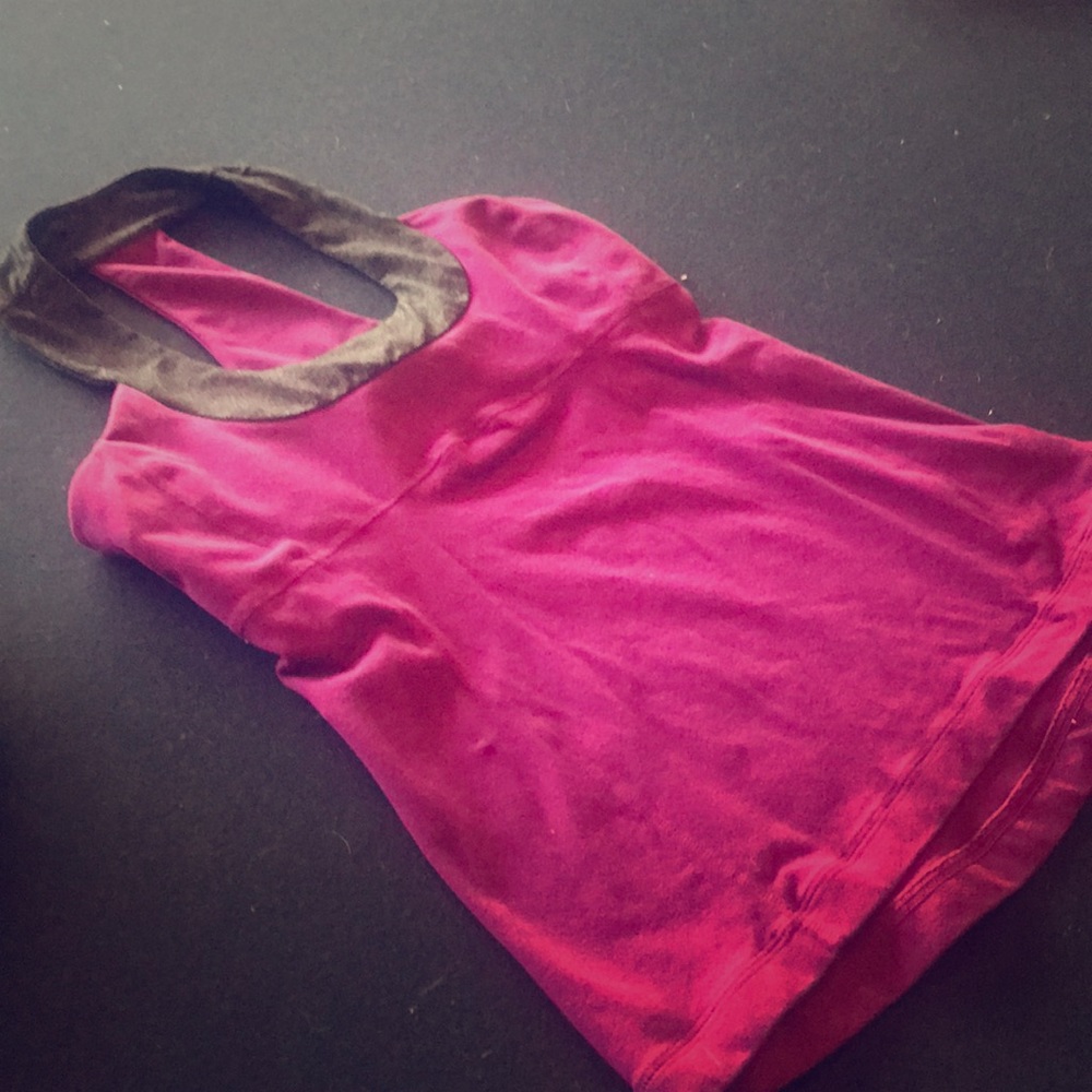 Lululemon tank